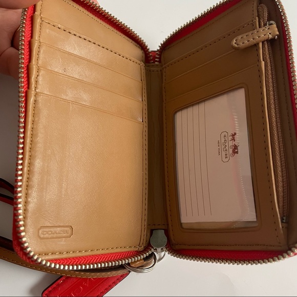 Authentic coach wallet - Picture 5 of 6